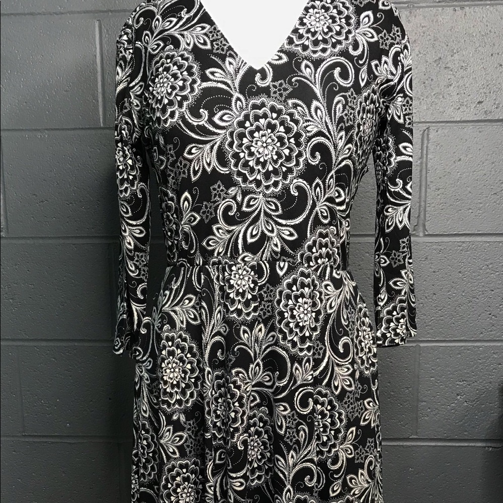 Curie dress black and white